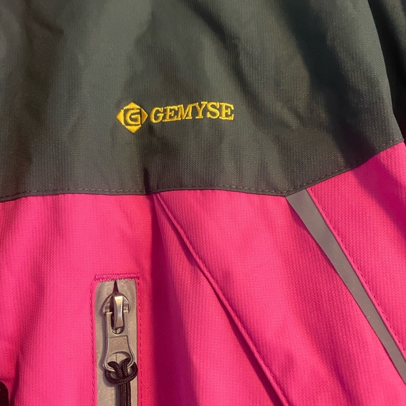 NWT!!!  Women’s Gemyse pink and gray waterproof ski jacket - large - Picture 5 of 13